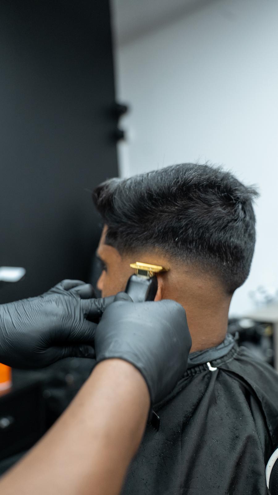 Elite Chair Barber taper fade service in Canning Town